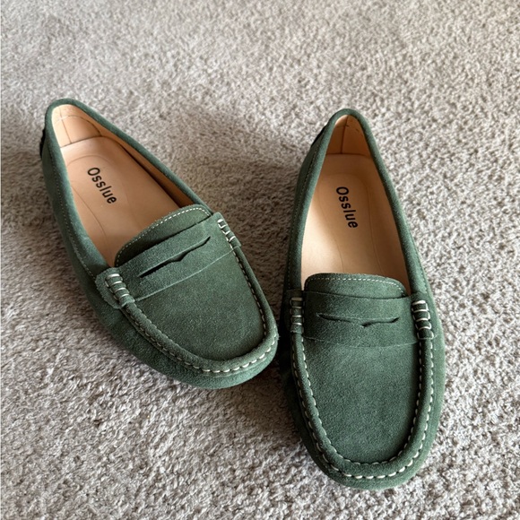 Size 9.5 Women's Green Suede Loafers - Picture 2 of 7